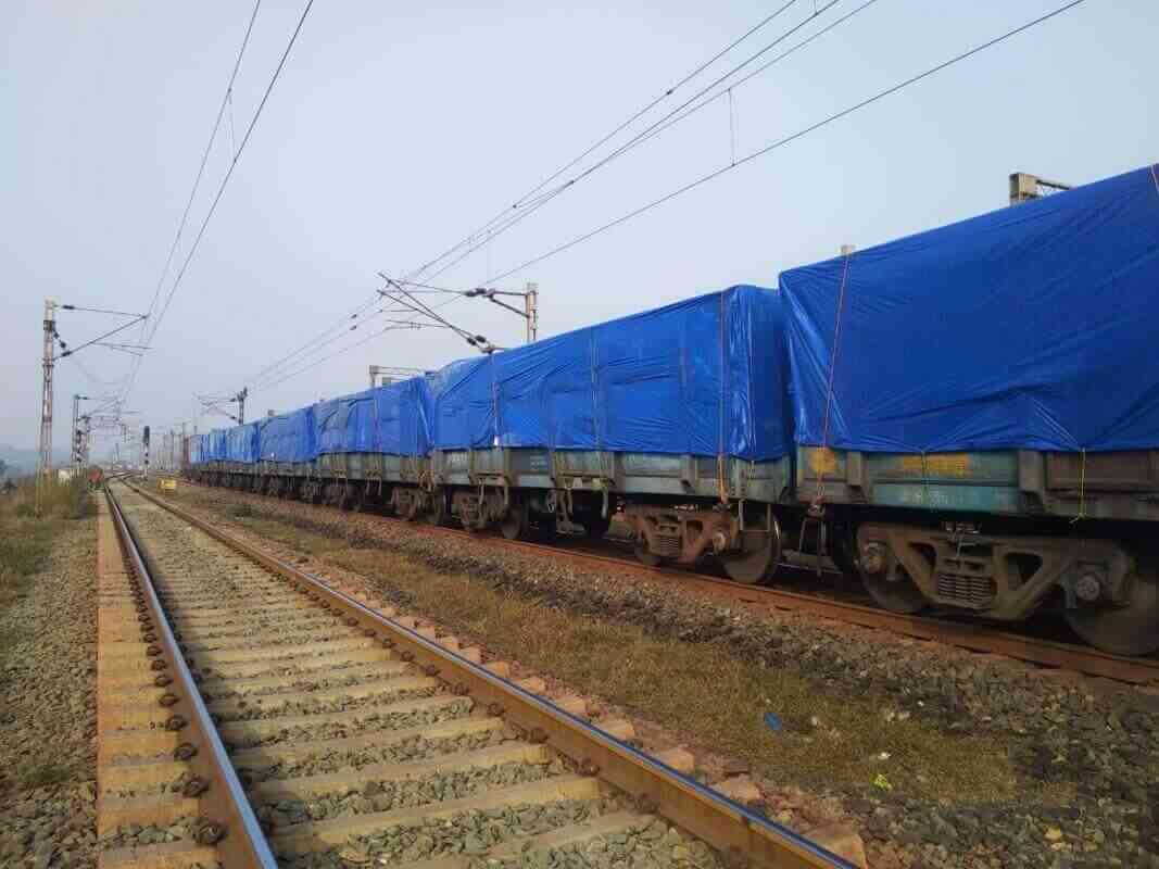 Railway-wagon coverings